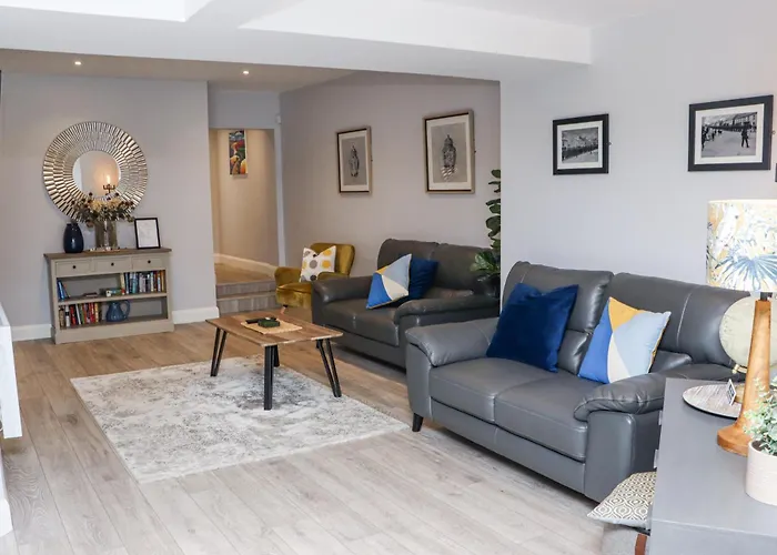 Daly's Place Apartment